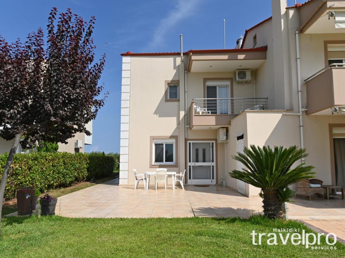 Villa Iris By Rentalspro Services - Agios Mamas Beach ภายนอก รูปภาพ