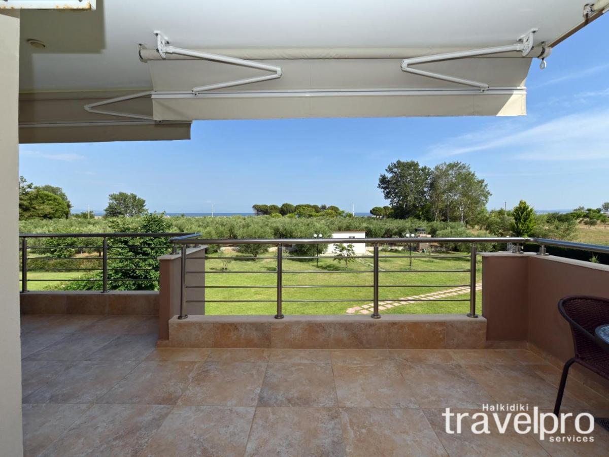 Villa Iris By Rentalspro Services - Agios Mamas Beach ภายนอก รูปภาพ