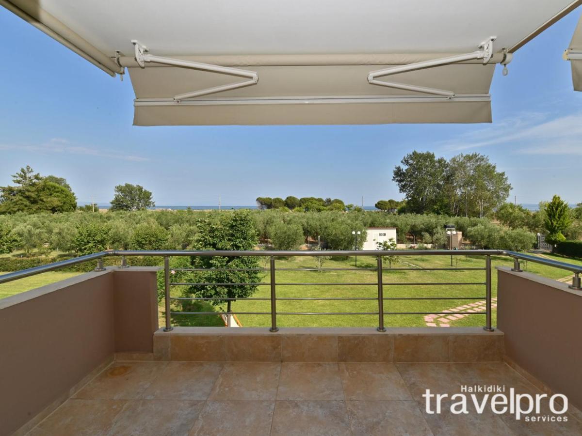 Villa Iris By Rentalspro Services - Agios Mamas Beach ภายนอก รูปภาพ