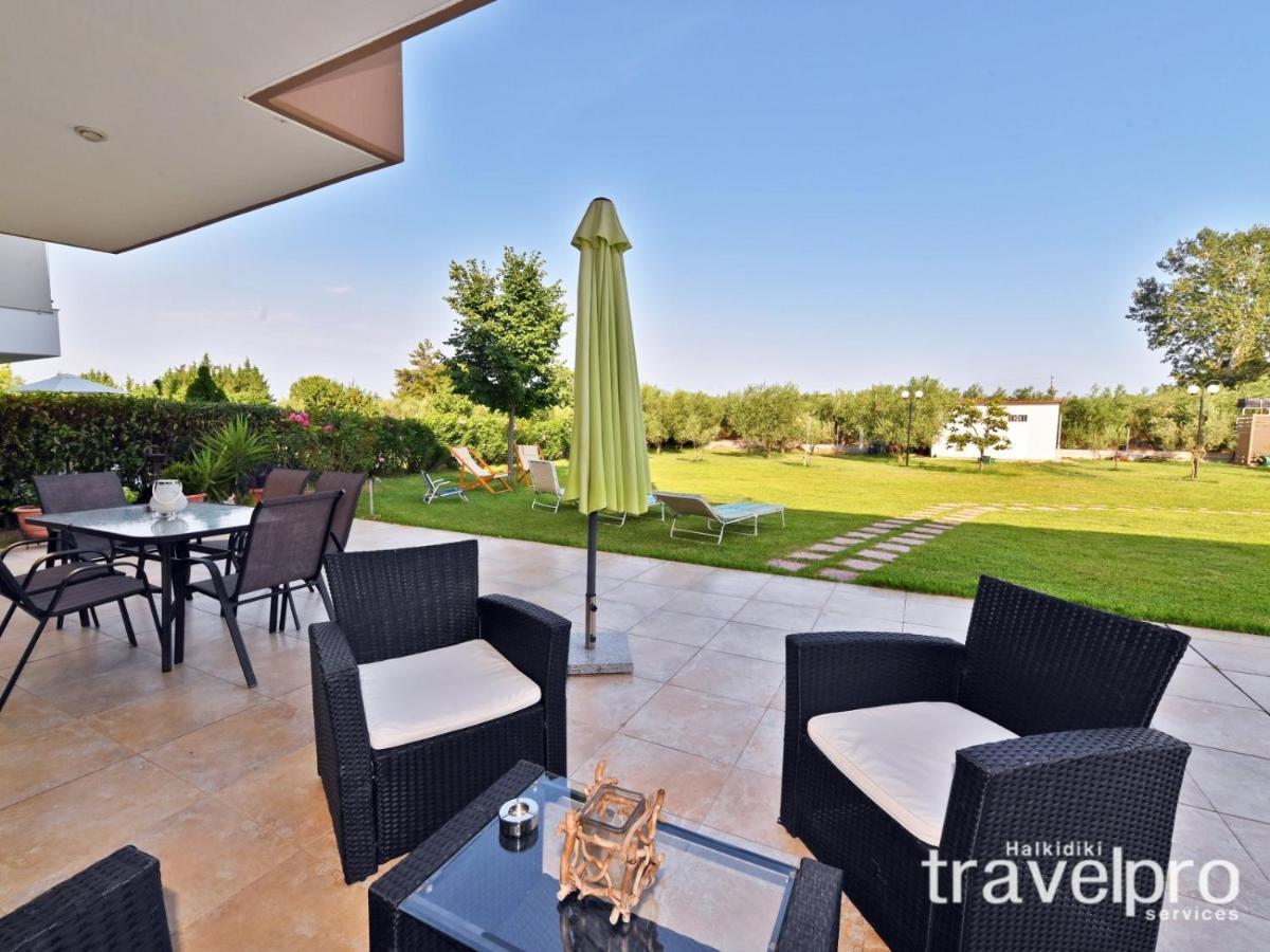 Villa Iris By Rentalspro Services - Agios Mamas Beach ภายนอก รูปภาพ