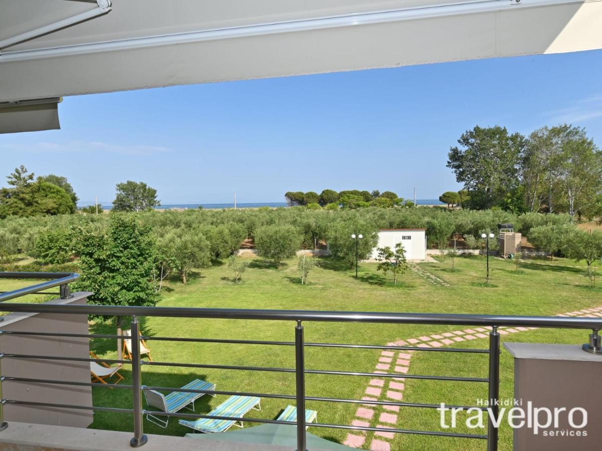 Villa Iris By Rentalspro Services - Agios Mamas Beach ภายนอก รูปภาพ