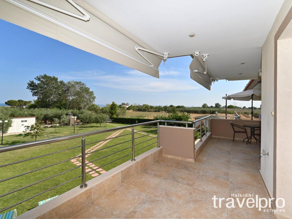 Villa Iris By Rentalspro Services - Agios Mamas Beach ภายนอก รูปภาพ