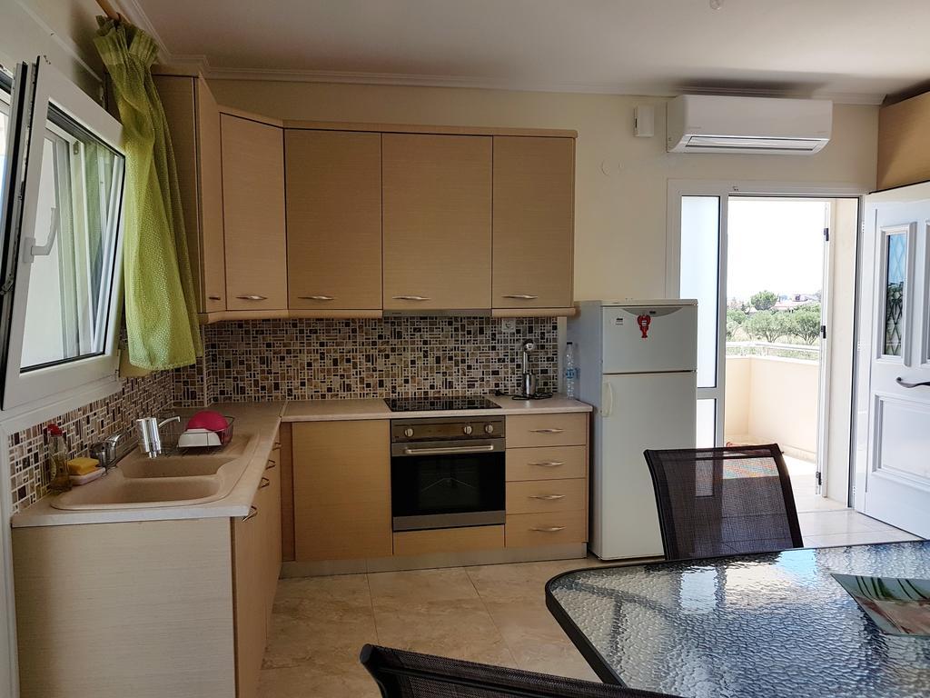 Villa Iris By Rentalspro Services - Agios Mamas Beach ภายนอก รูปภาพ