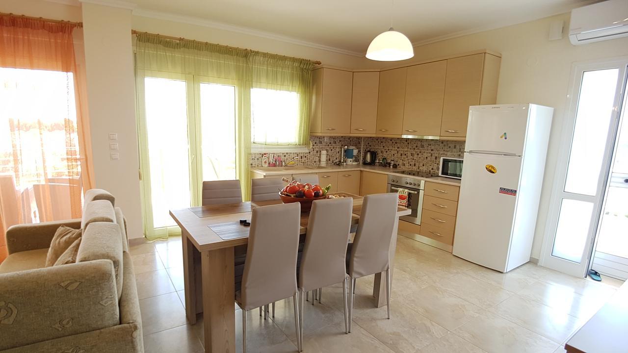 Villa Iris By Rentalspro Services - Agios Mamas Beach ภายนอก รูปภาพ
